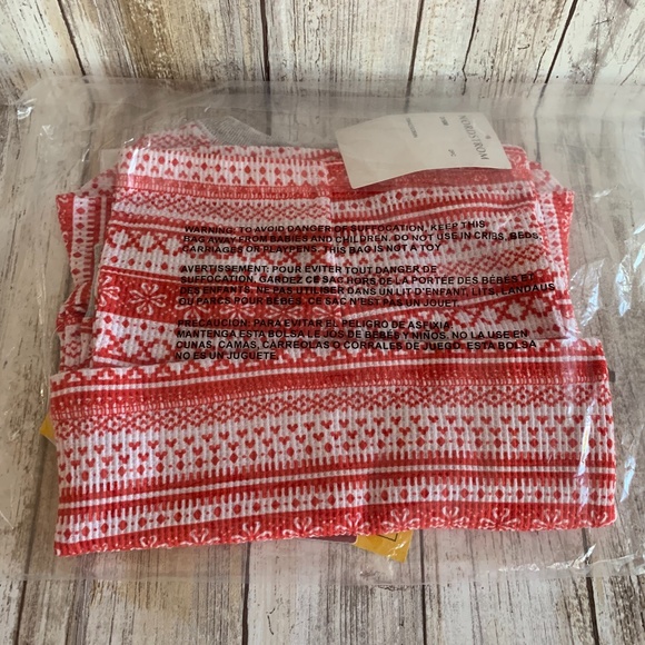 Thermal Fitted 2-Piece Pajama Set Size 3-6 mo - Picture 4 of 7